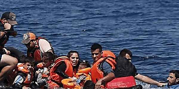 مهاجران در دریا